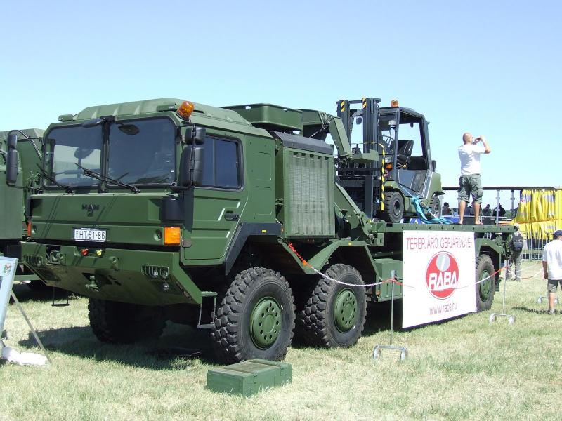 MAN HX32