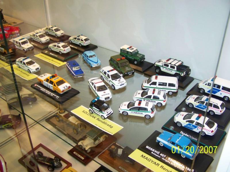 Kép 070

kéklámpások