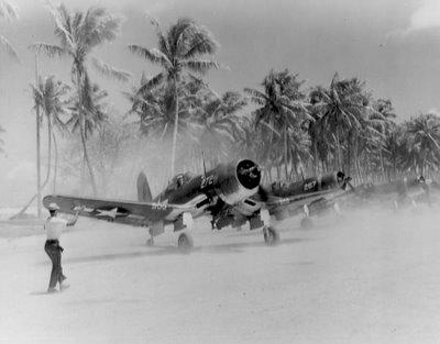 f4u_corsair_usmc_majuro-ww2