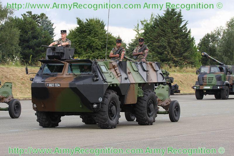 68e_regiment_artillerie_Afrique_vab_120mm_mortar_14_july_2009_french_army_parade_bastille_day_002