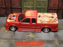 Ford F-150 Lowrider

Atlas 1/87
