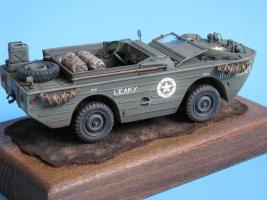 Ike inváziós taxija, avagy Schwimmwagen amerikai módra
Ehud Ehud (Ehud)