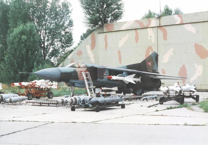 MiG-23MF fegyv. - Pápa (1)