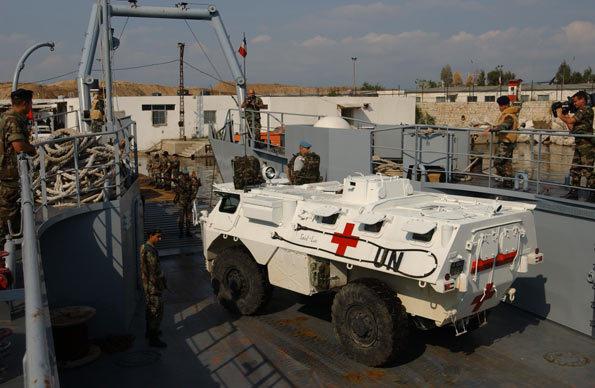embarquement_d_un_vab_sanitaire_a_beyrouth