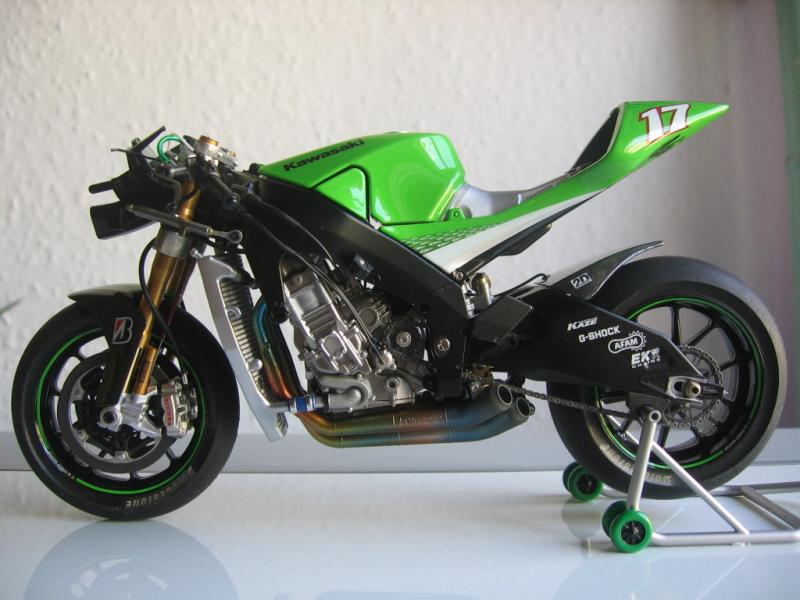 Kawasaki Ninja ZX-RR 022