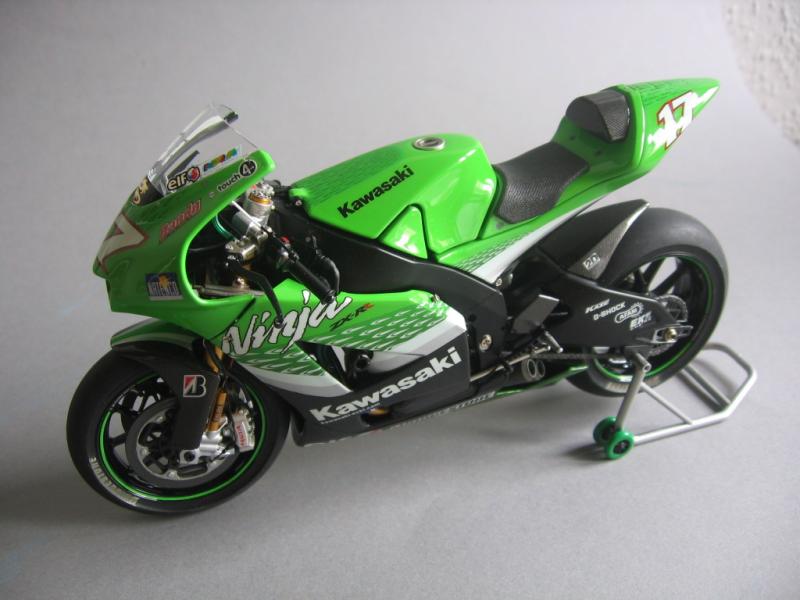 Kawasaki Ninja ZX-RR 048