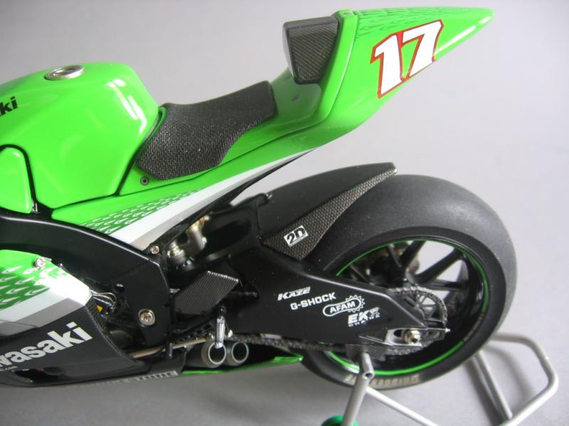 Kawasaki Ninja ZX-RR 051