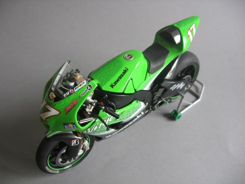 Kawasaki Ninja ZX-RR 055