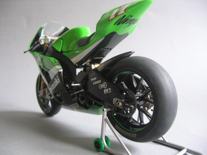 Kawasaki Ninja ZX-RR 056