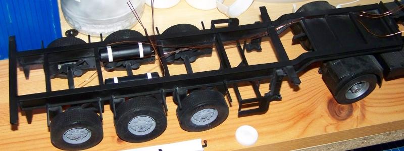 pot23

Megkapott egy alap feketét, és 2 légtatartályt