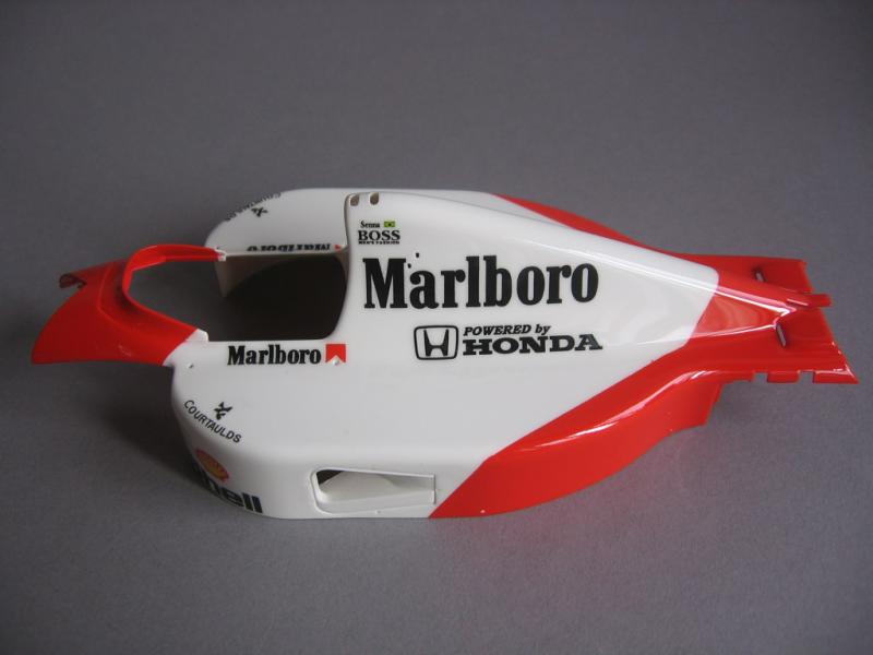 Mclaren MP4-6 építés 010