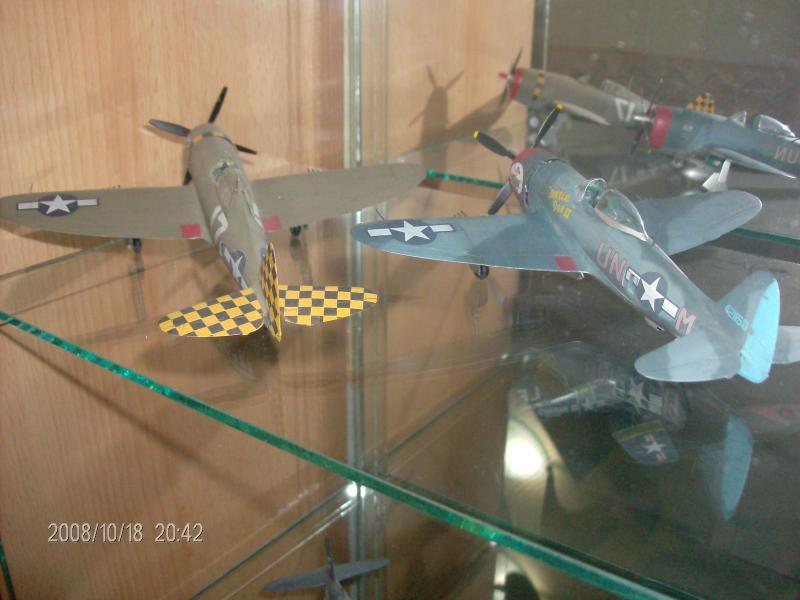 P47M 028

Balra P-47D Academy, jobra P-47M Revell