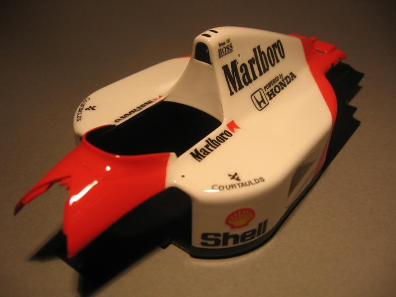 Mclaren MP4-6 021 építés