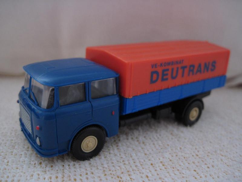 Prefo (?) Skoda Liaz Deutrans hosszú platós