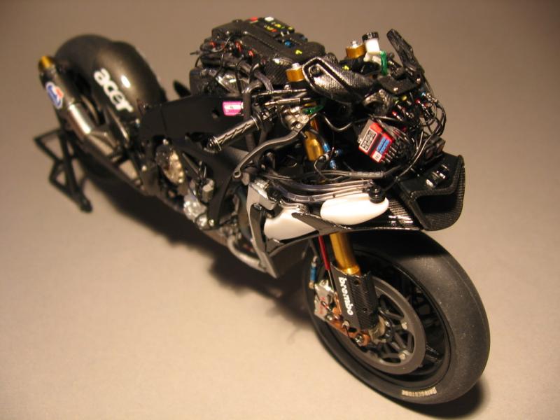 Yamaha M1 08 110