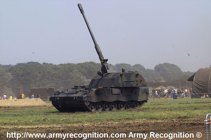 PzH_2000_ArmyRecognition_Netherlands_01