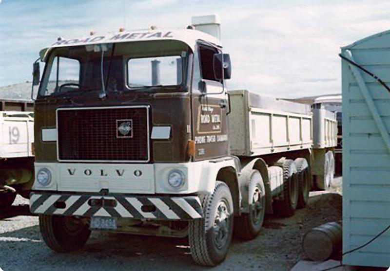 volvo aussi8x4