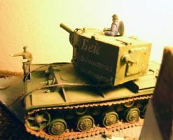 A front az utca végén, balra
(Miggyuri)