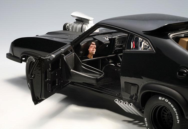 Autoart Mad Max Interceptor 9