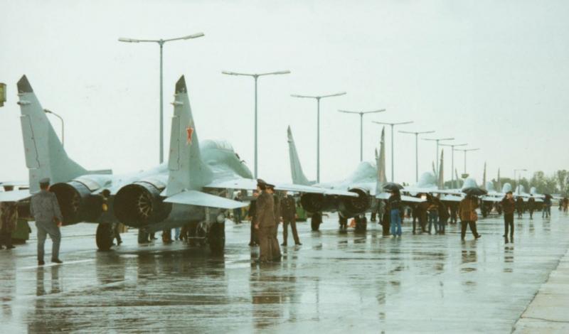 A megérkezett gépek.