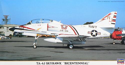 has09901_TA-4 J Skyhawk Bicentennial
