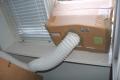 festohely (4)

Az elszívó ventillátorból flexibilis műanyag cső vezet a kivezető dobozba