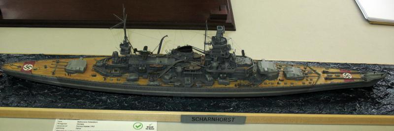 1/400-as Heller Scharnhorst - kész csoda, hogy ennyi is lett belőle.