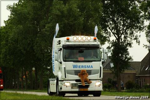 Wiersma-Renault-Premium-440[1]