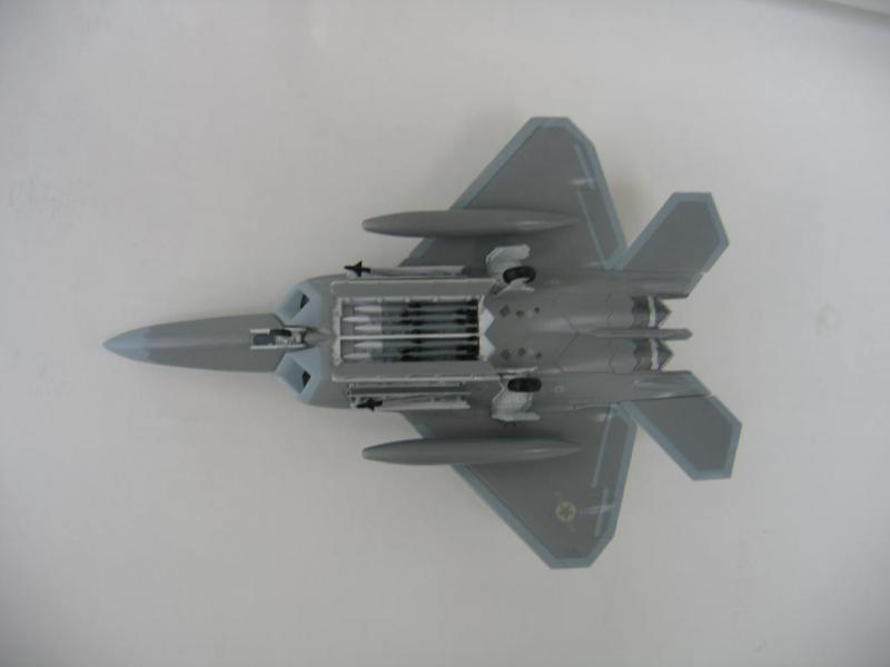 f-22 027