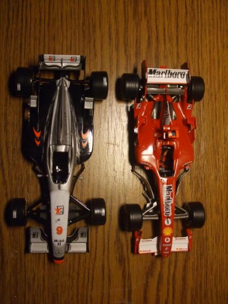 Egy mp4/12-es mellett