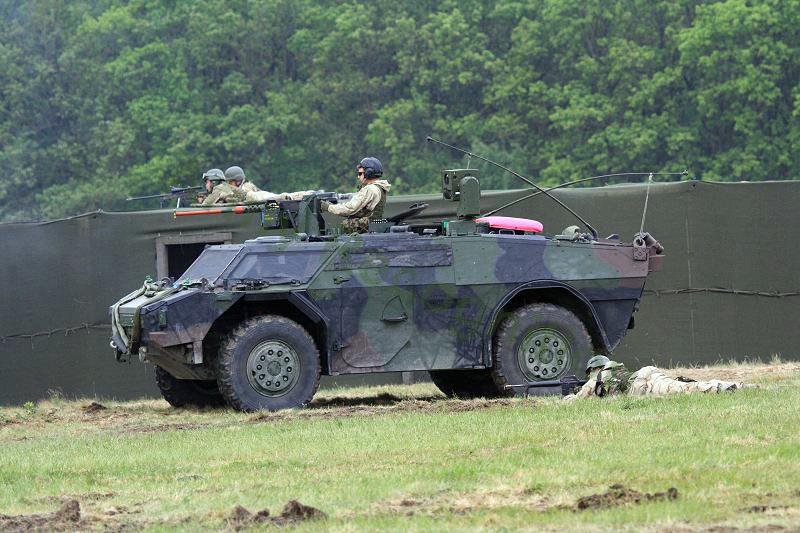 fennek_light_wheeled_reconnaissance_vehicle_landmachtdagen_dutch_army_open_day_2010_netherlands_havelte_001