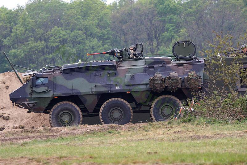 patria_xa-188_wheeled_vehicle_armoured_personnel_carrier_landmachtdagen_dutch_army_open_day_2010_netherlands_havelte_001
