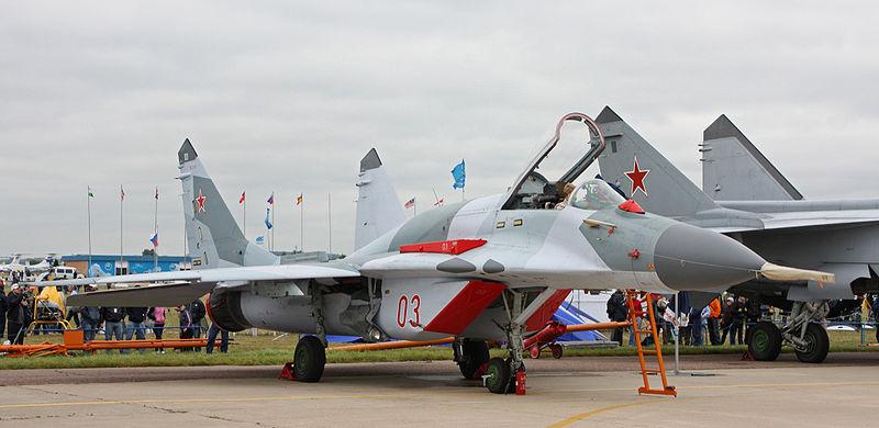 800px-MiG-29SMT_on_the_MAKS-2009_(01)