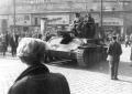 1956_budapest_T-54_HungarianTroops