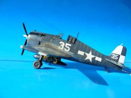 Grumman F6F-5 Hellcat
(corpus)