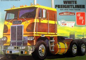 White Freightliner 12500