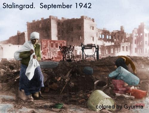 Hell of Stalingrad

saját színezésű kép, eléggé kezdő vagyok még, ezért olyan, amilyen. Majd gyakorolok még:D