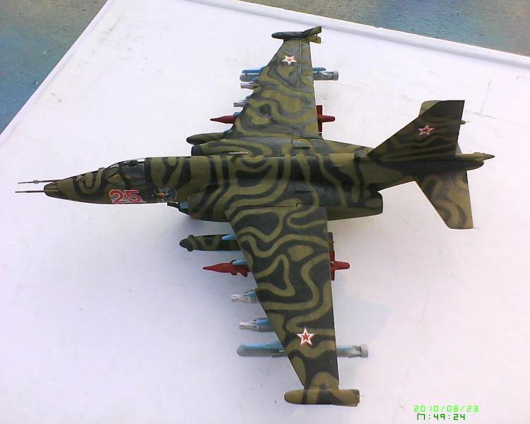 Su 25

-