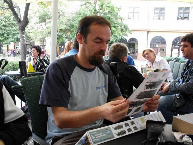 Szép, színes papír, de mire jó...
