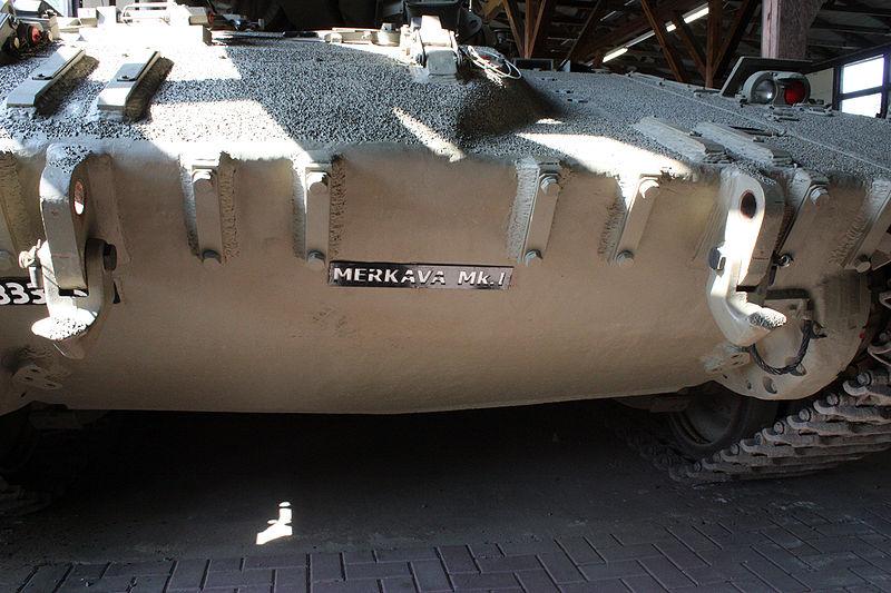 800px-Panzermuseum_Munster_2010_0973