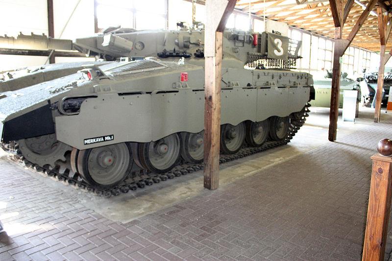 800px-Panzermuseum_Munster_2010_0977