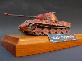 Sd.Kfz.182 King Tiger
Cilling Ádám (cilus)