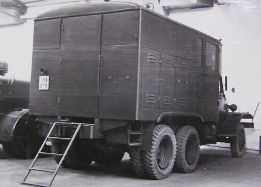 Zisz-151 akkutöltő magyar felépítménnyel