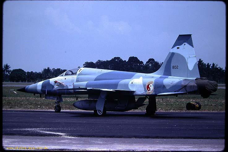 Northrop F-5E 802 exp Colour RSAF old Roundel 1982