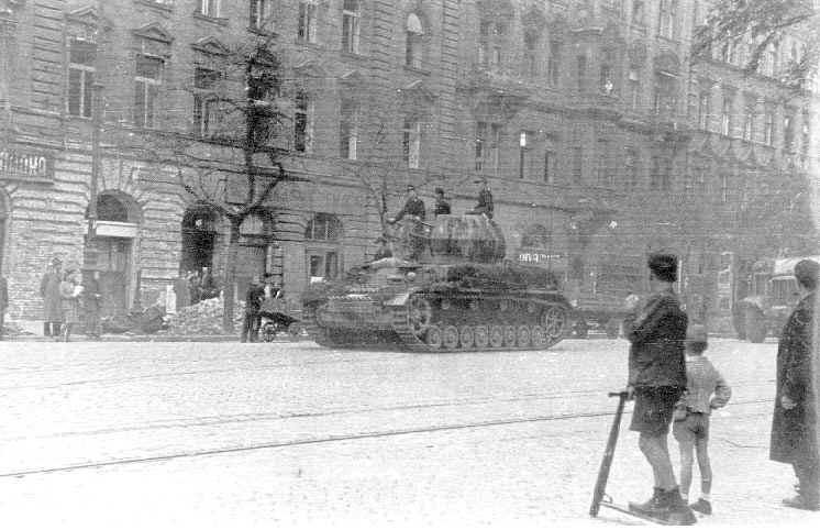 tn_800x600_1005845_65756_wirbelw

Ebbe nem vagyok biztos de úgy emlékszem hogy ez is Magyarországi,de ha nem akkor javítsatok ki:)