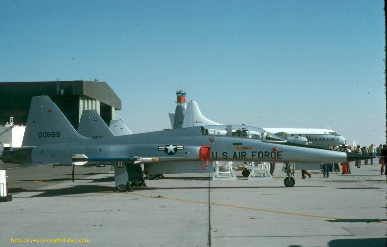 XF5F 00889 AFFTC 17 NOV 1974