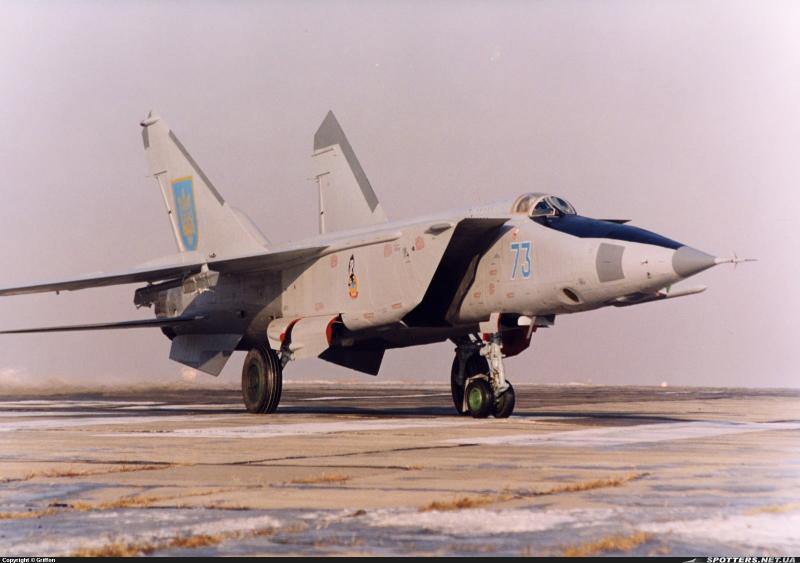 UCRANIA_MIG-25RBT_73_MOKRAYA-ZAPOROZHYE_ULTIMO_VUELO_2004