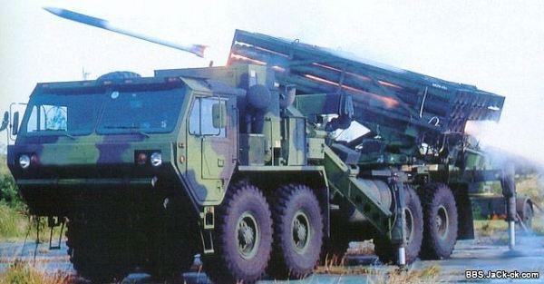 Ray_Ting _2000_RT2000_multiple_rocket_launcher_system_Taiwan_Taiwanese_army_009