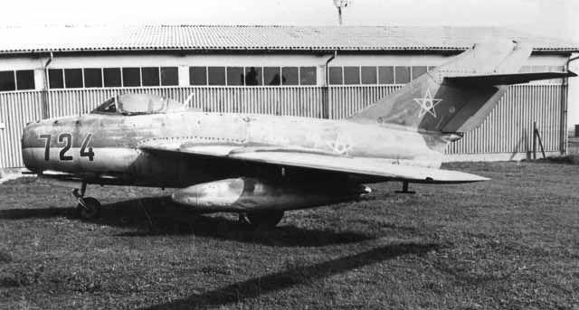 MiG-15mu_2