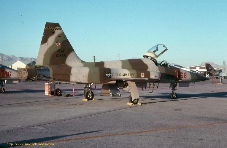 68 F-5E 01568 57FWW 3 DEC 1976